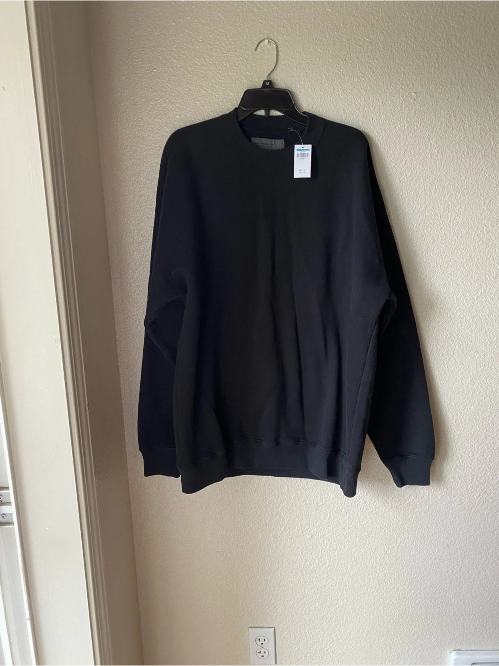 Abercrombie & Fitch Black Crewneck Sweater